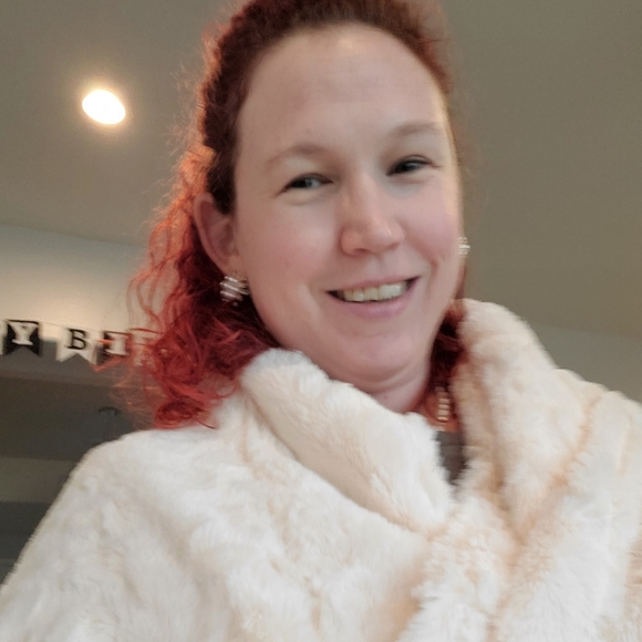 Meet your Posher, Kristen - Picture 5 of 12